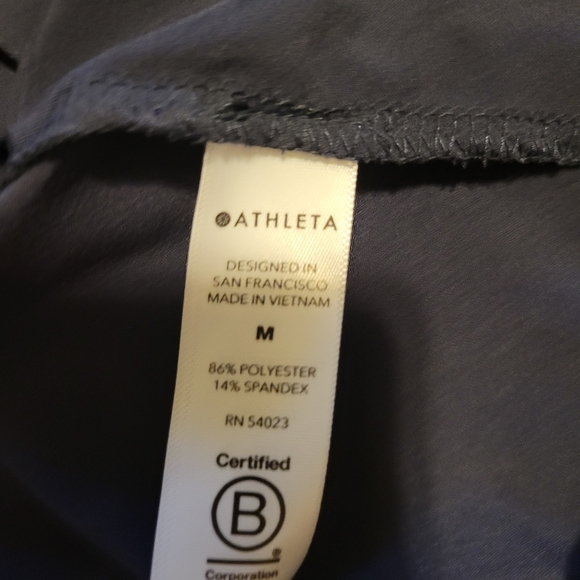Athleta navy blue crop sleeve top - Picture 4 of 4